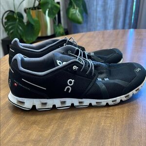 On Cloud Running Men's Black Shoes